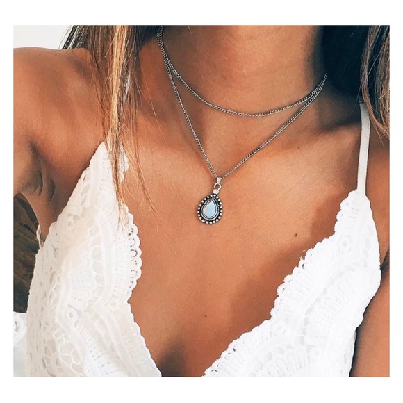 Jewelry - Stone necklace